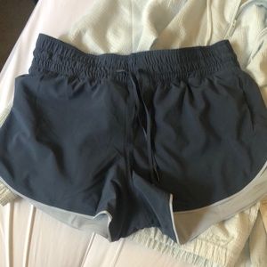 Lululemon Choose a side shorts